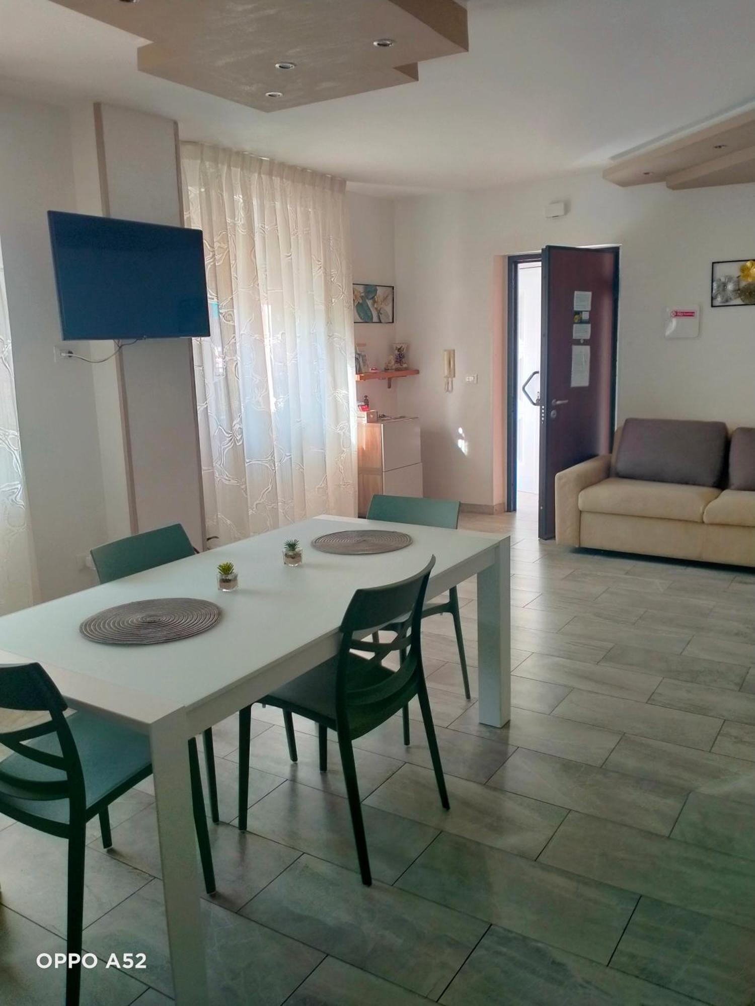 Perla Di Mare Apartment Montesilvano Bagian luar foto